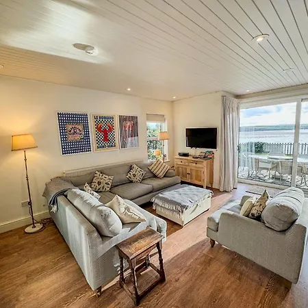 Carn Du 1 Holiday home *